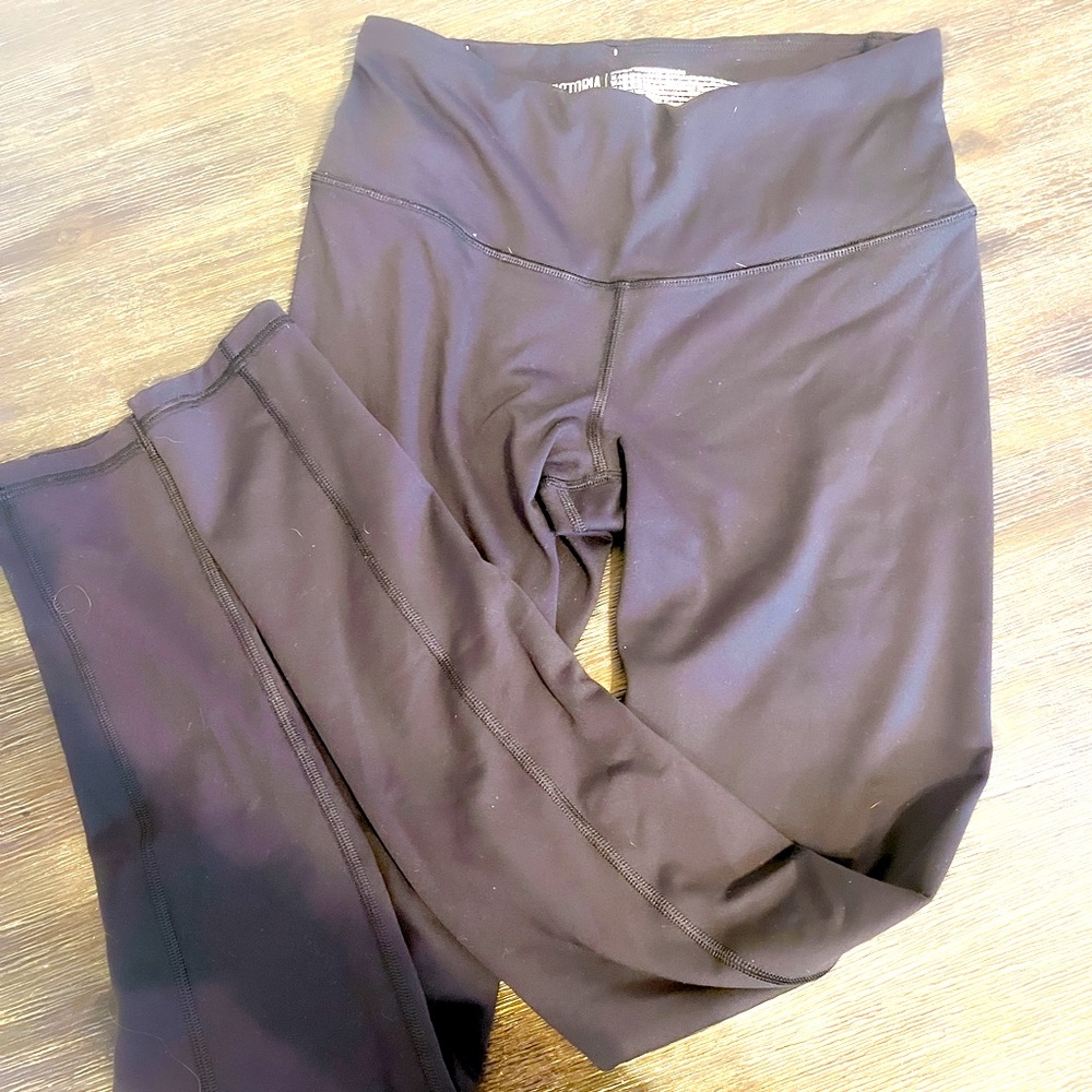 Victoria sport tight size small